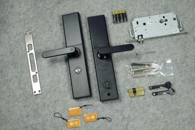 小米、360、優(yōu)點(diǎn)強(qiáng)勢(shì)入局，智能門(mén)鎖市場(chǎng)血戰(zhàn)一觸即發(fā)